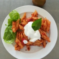 Fotografie jídla Těstoviny s ricottou a rajčaty