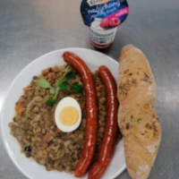 Fotografie jídla Krémová čočka, sázené vejce, 50g trhanková bageta