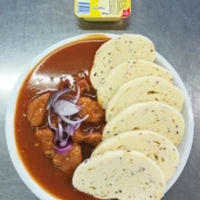 Fotografie jídla Krůtí guláš, celozrnný knedlík