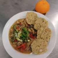 Fotografie jídla Masová směs (vepřové maso, houby), karlovarský knedlík