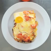 Fotografie jídla Myslivecká musaka (mleté hov. maso, žampiony, smetana, sýr, mrkev, brambory)