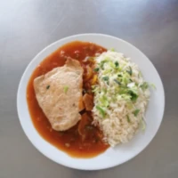 Fotografie jídla Srbský vepřový plátek, dušená rýže