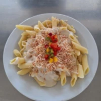 Fotografie jídla Těstoviny penne, sýrová omáčka s nivou