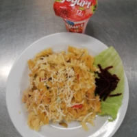 Fotografie jídla Zapečené těstoviny s kuřecím masem a zeleninou