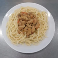 Fotografie jídla Vepřová směs se zeleninou, špagety