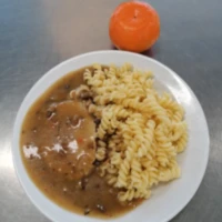 Fotografie jídla Vepřové na houbách, těstoviny