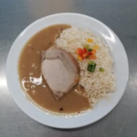 Fotografie jídla Vepřový plátek na slanině, dušená rýže