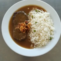 Fotografie jídla Vídeňská roštěná, dušená hrášková rýže