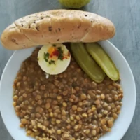 Fotografie jídla Čočka na kyselo, sázené vejce, sojový rohlík, sterilovaná