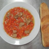 Fotografie jídla Dušené vepřové maso v mrkvi, rozpek s chia semínky