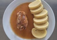 Zahoracky-veprovy-zavitek-bramborovy-knedlik